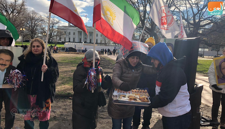 متظاهرون إيرانيون أمام البيت الأبيض