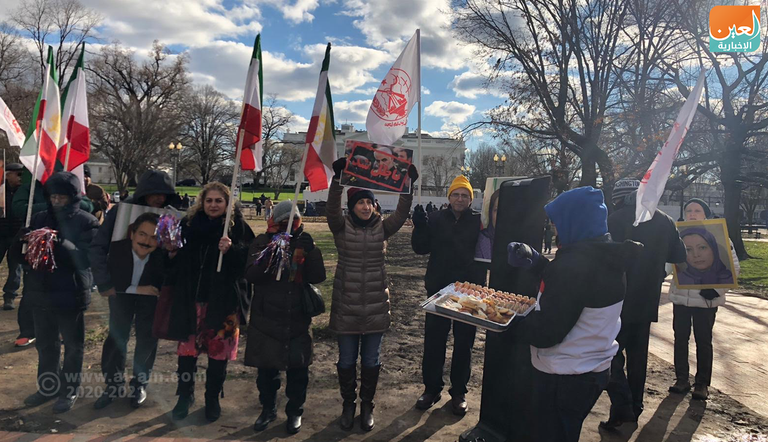 متظاهرون إيرانيون أمام البيت الأبيض