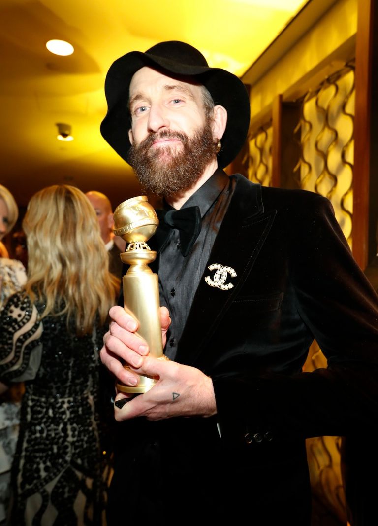 خواكين فينيكس يفوز بأفضل ممثل في جولدن جلوب 77