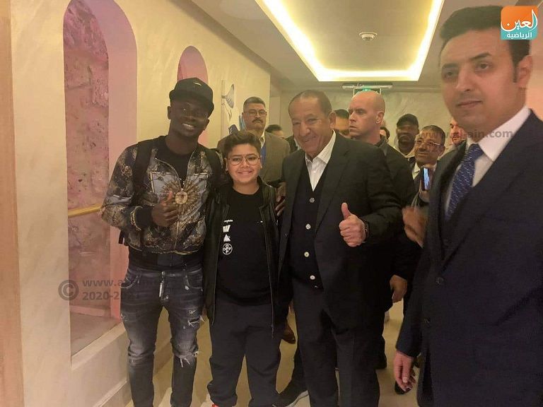 ساديو ماني يصل الغردقة