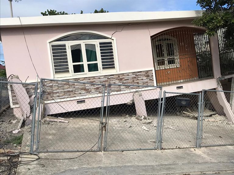 عدة منازل تهدمت في بلدتي جوانيكا وجوايانيلا