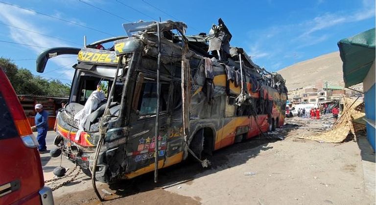 الحافلة كانت تسير بسرعة 106 كيلومترات في الساعة