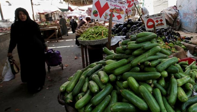 سوق للخضار في مصر - رويترز