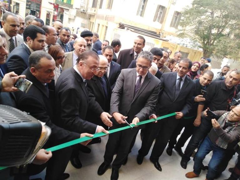 وزير الآثار والسياحة المصري يفتتح المعبد اليهودي المعبد اليهودي بمدينة الإسكندرية