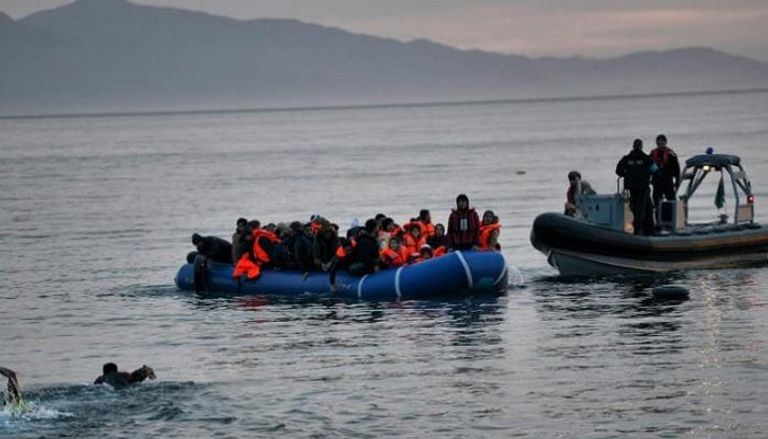 غرق قارب للمهاجرين - أرشيفية 