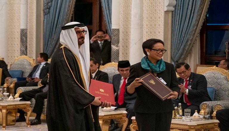 الشيخ محمد بن زايد آل نهيان ورئيس إندونيسيا 