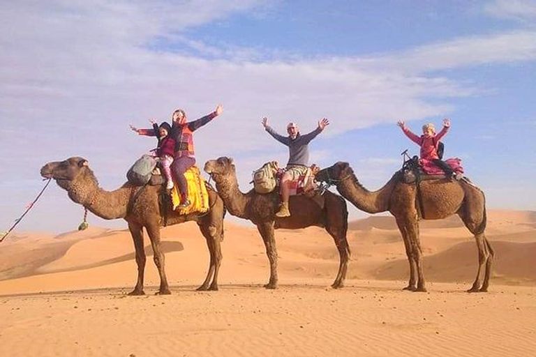 البريطاني دان وعائلته