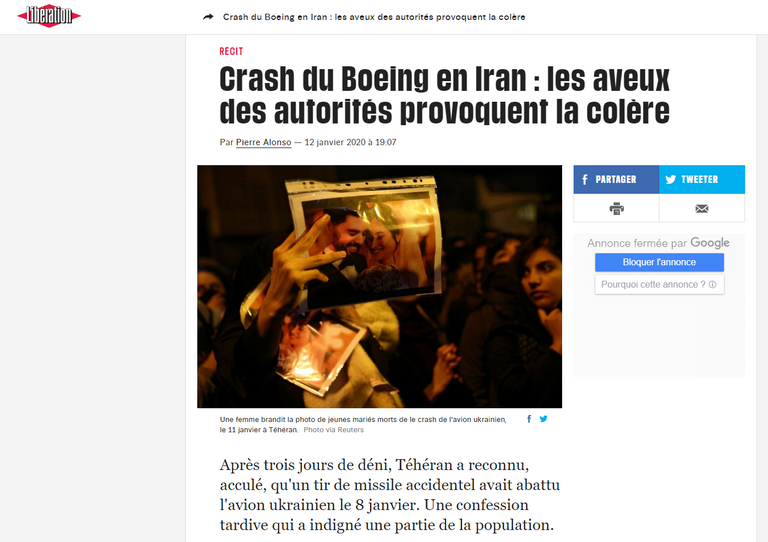 طلاب إيرانيون يكرمون ضحايا الطائرة الأوكرانية المنكوبة