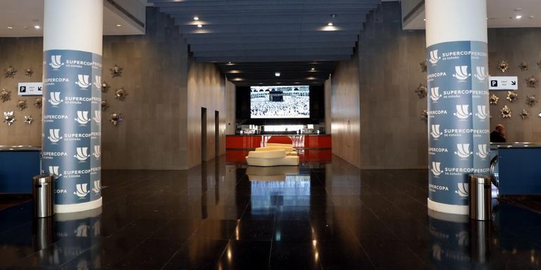 ملعب الجوهرة المشعة