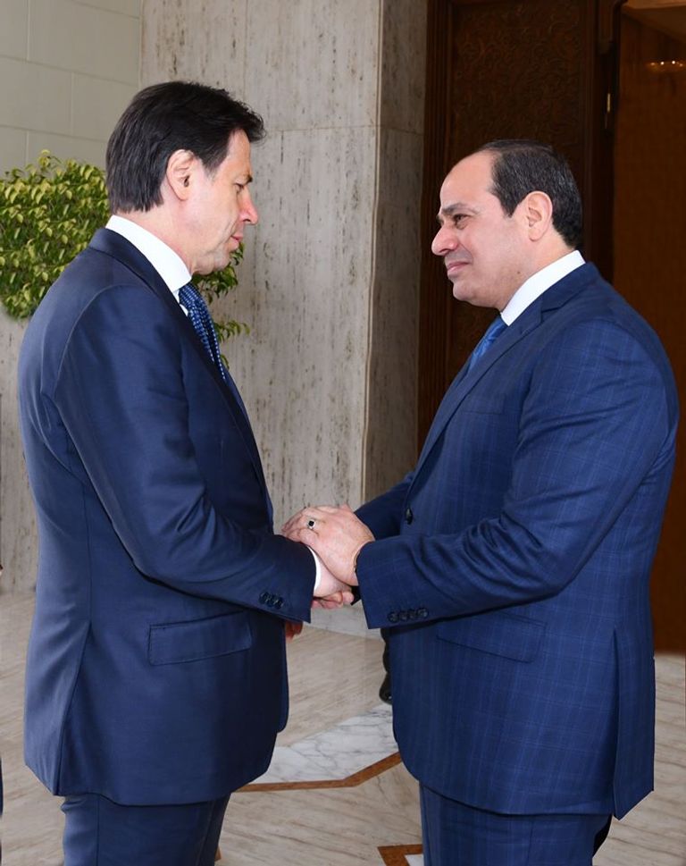 رئيس وزراء إيطاليا خلال لقاء الرئيس المصري