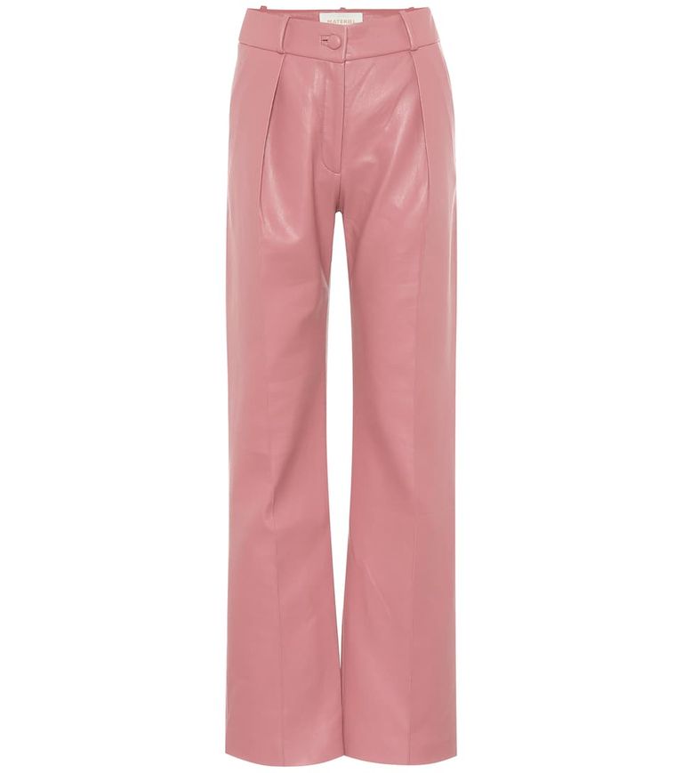 السروال الجلد يطل باللون الكاكي