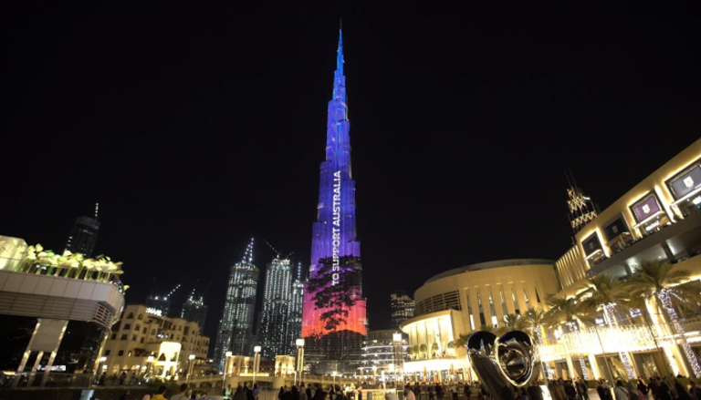 برج خليفة يشارك في دعم هذه الحملة بالتعاون مع هيئة الهلال الأحمر الإماراتي