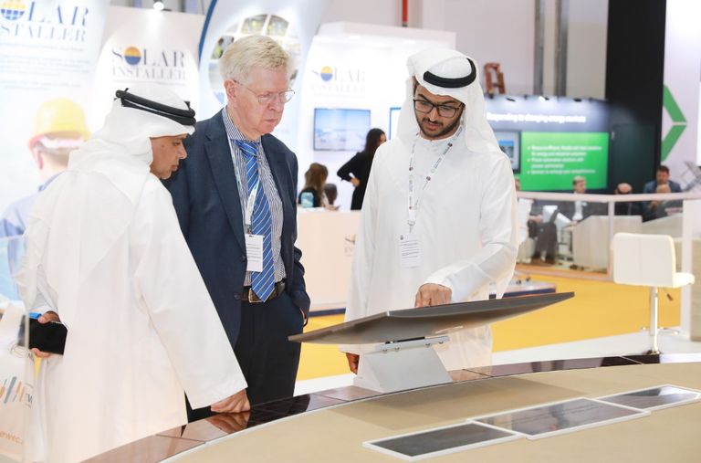 "كهرباء دبي" تستعرض مشاريعها خلال أسبوع الاستدامة في أبوظبي