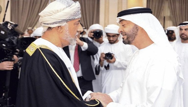 حداد وصلاة غائب ودعاء الجمعة.. الإمارات تواصل الوفاء لروح السلطان قابوس