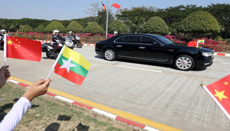 موكب الرئيس الصيني لدى وصوله إلى ميانمار