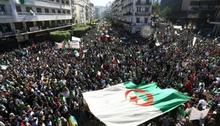 المعارضة تدخل الرئاسة للحوار وتجريم للعنصرية والكراهية أبرز أحداث أسبوع الجزائر