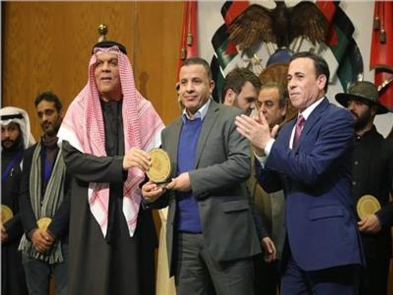 فريق عمل العرض الجزائري "جي بي إس" 