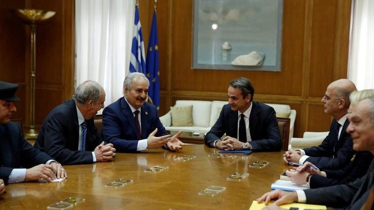 قائد الجيش الليبي خلال لقائه برئيس وزراء اليونان