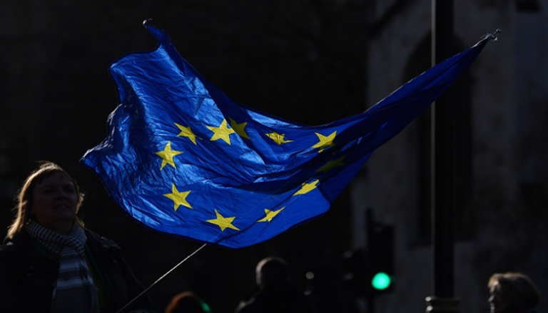 الاتحاد الأوروبي متخوف من إزالة لندن الضوابط عن اقتصادها