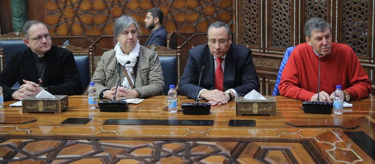 شيخ الأزهر يلتقي وفدا من أساقفة فرنسا