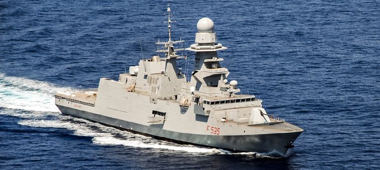 سفينة حربية أوروبية تحمل اسم العملية صوفيا