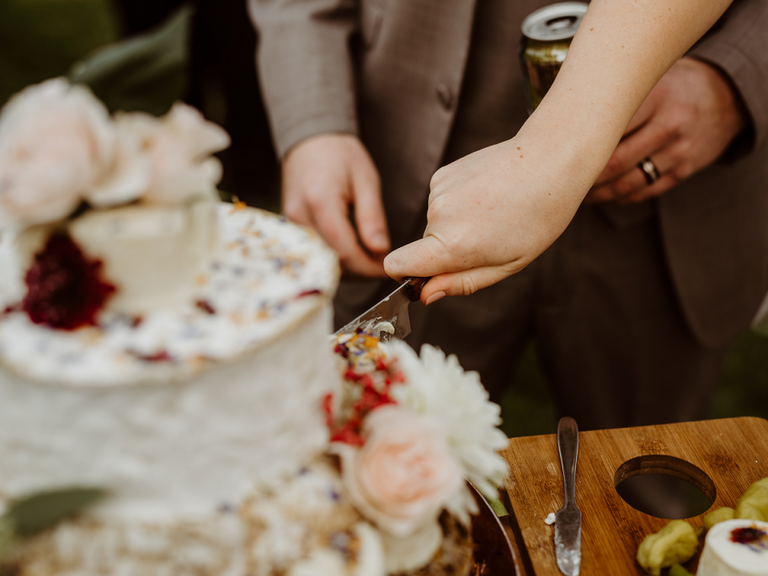 كعكة زفاف من الجبن