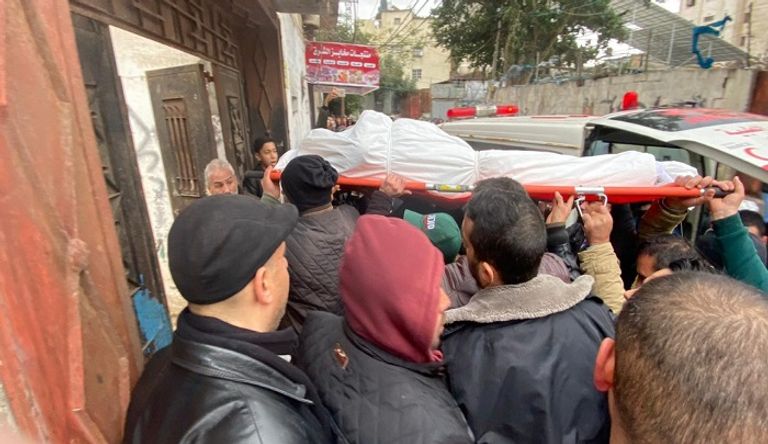 تشييع الشهيد الحجار إلى مثواه الأخير بغزة