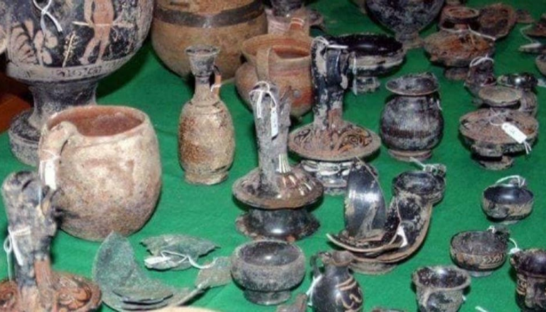 آثار مصرية تم ضبطها في إيطاليا- أرشيفية