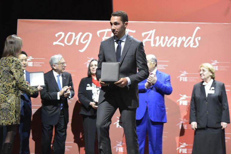 تكريم محمد حمزة من الاتحاد الدولي للسلاح محمد حمزة وماهر حمزة