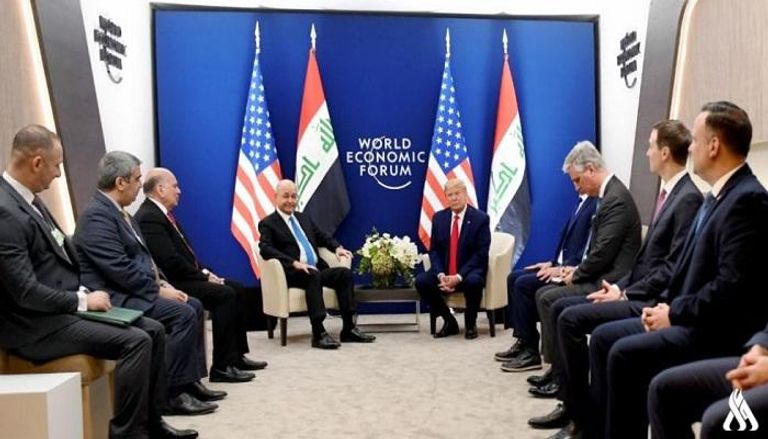 الرئيس الأمريكي دونالد ترامب يلتقي نظيره العراقي في دافوس 