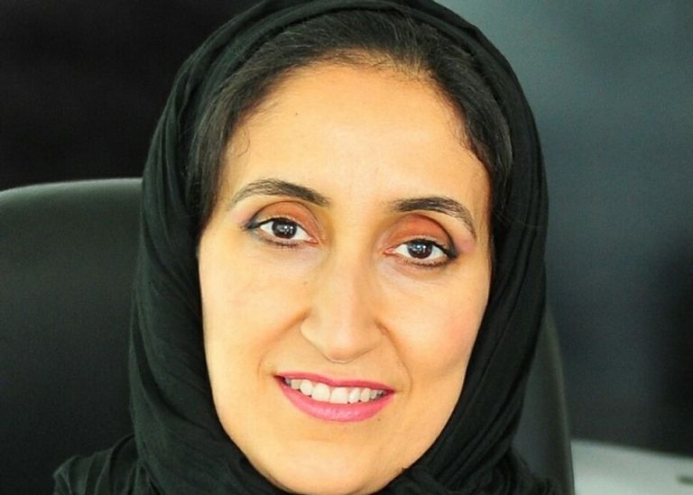 خلود المعلا شاعرة إماراتية وعضوة في بيت الشعر بكوستاريكا