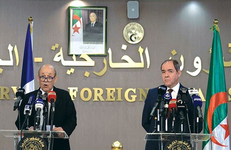 جانب من الندوة الصحفية بين وزيري خارجية الجزائر وفرنسا استقبال الرئيس الجزائري لوزير الخارجية الفرنسي