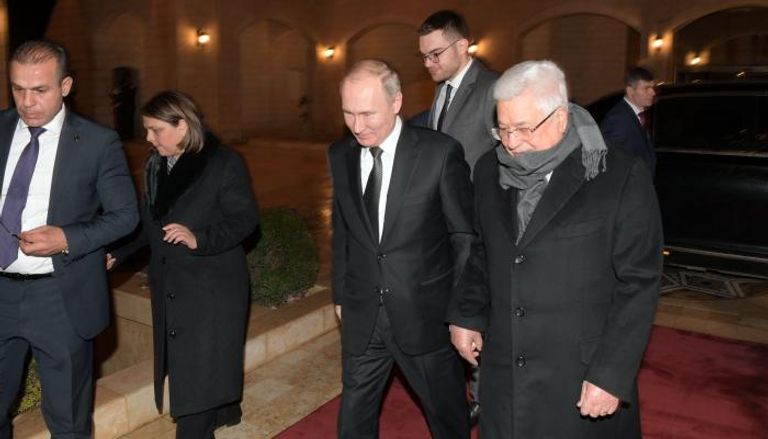 الرئيس الفلسطيني خلال لقاء نظيره الروسي