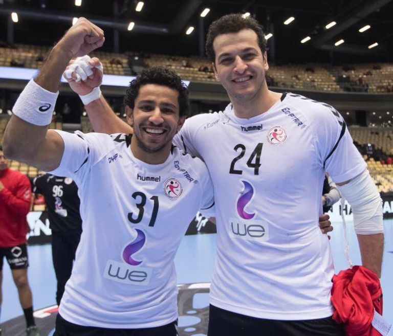 عمر الوكيل وإبراهيم المصري عمر الوكيل لاعب اليد