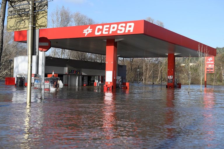 عاصفة "جلوريا" تقتل 11 في إسبانيا