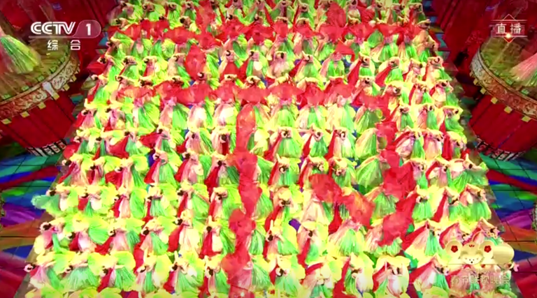 السهرة استخدمت مسرحاً من 3 طوابق للمرة الأولى