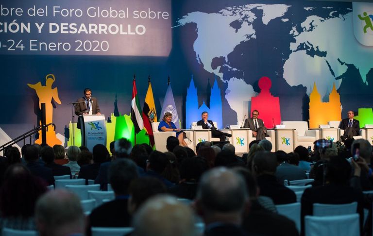 ناصر بن ثاني الهاملي وزير الموارد البشرية والتوطين الإماراتي