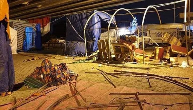 قوات الأمن العراقية خلال محاولة اقتحام الساحة