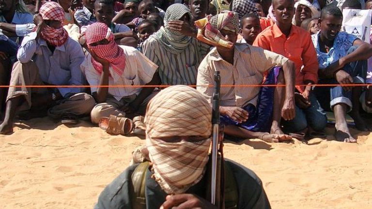 حركة الشباب الإرهابية تسعى لاختراق المجتمع الصومالي بحيل جديدة