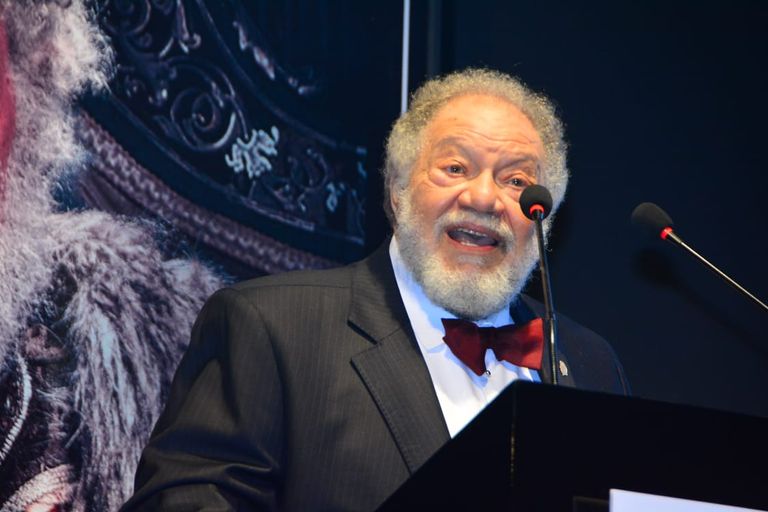 يحيى الفخراني أثناء حفل تكريمه