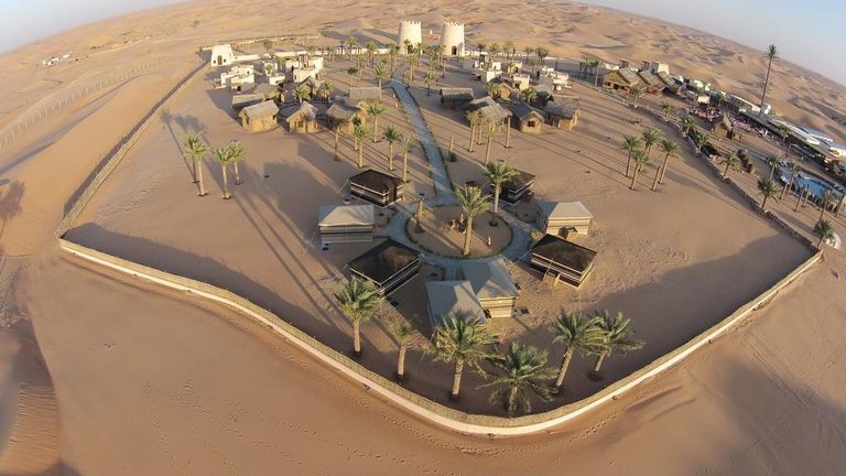 أجمل منتجعات الإمارات الصحراوية