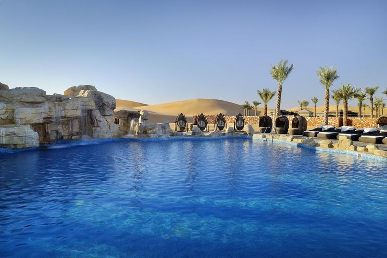 أجمل منتجعات الإمارات الصحراوية