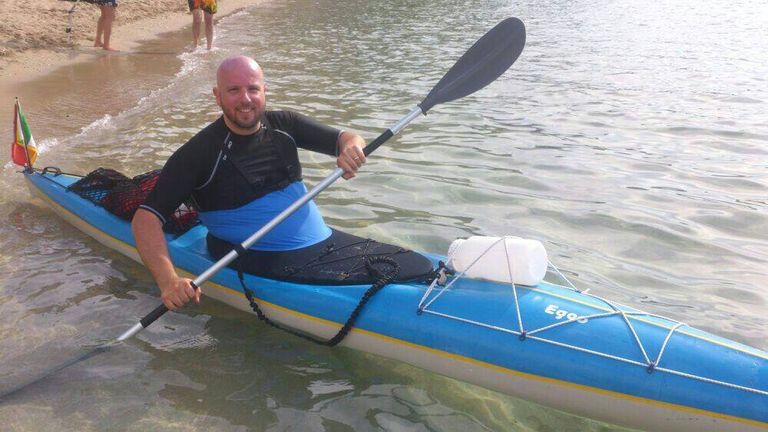 كاياك في إحدى رحلاته