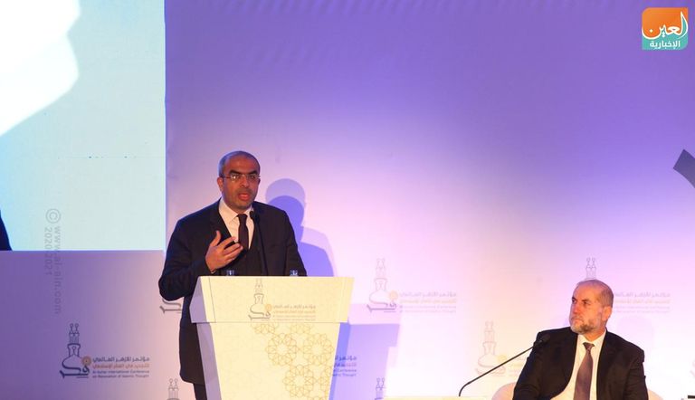 سمير بو دينار، رئيس مركز الدراسات والبحوث الإنسانية والاجتماعية بالمغرب جانب من مؤتمر الأزهر العالمي لتجديد الخطاب الديني