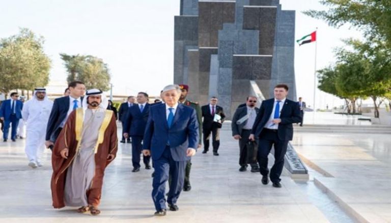 رئيس كازاخستان يزور واحة الكرامة بأبوظبي