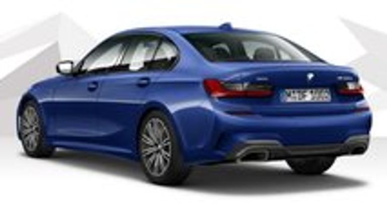 النسخة السيدان من طراز M340d 