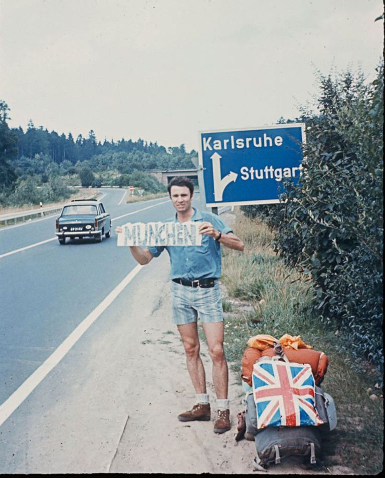 لا يمكن للرحالة الآن ركوب سيارات خاصة على الطريق