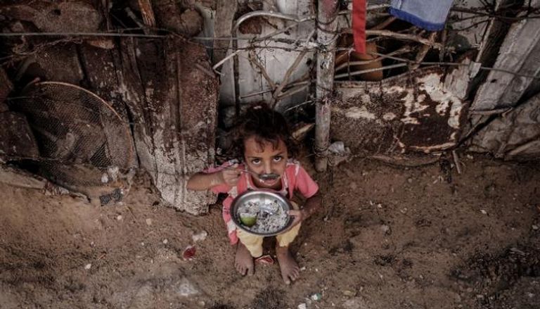 تقرير حقوقي يوثّق انهيار مظاهر الحياة في غزة خلال 14 عاما من الحصار