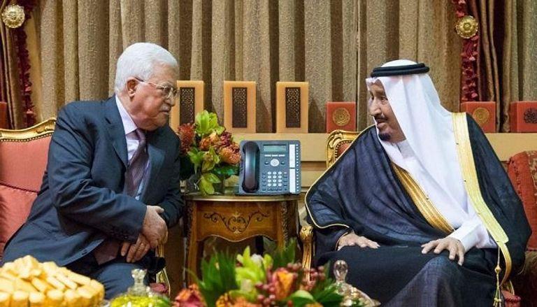 العاهل السعودي الملك سلمان بن عبدالعزيز آل سعود والرئيس الفلسطيني
