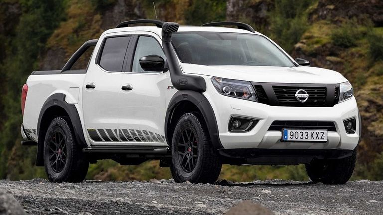 شاحنة نيسان الجديدة navara at32 off-roader